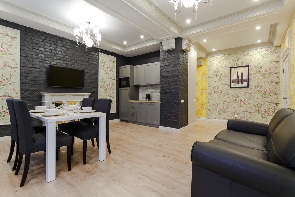 Royal Rent Minsk Apartment Exterior foto